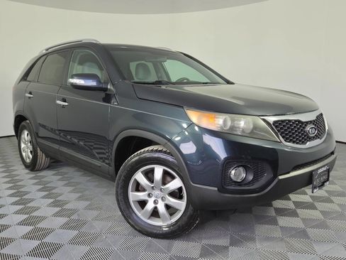 Used 2012 Kia Sorento LX w/ Convenience Pkg FWD image 1