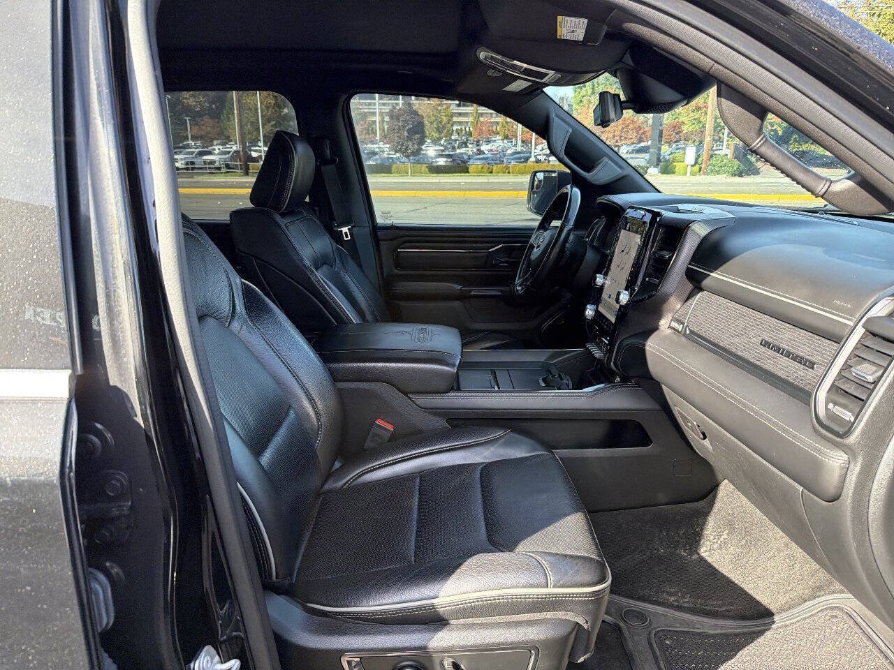 Used 2022 RAM 1500 Limited AWD/4WD image 18