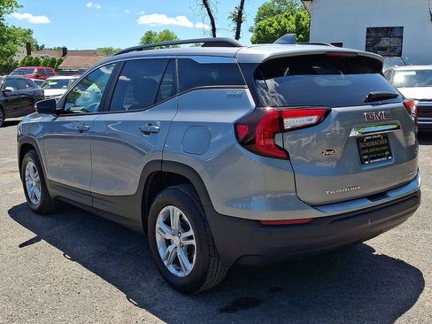 Used 2023 GMC Terrain SLE w/ Driver Convenience Package AWD/4WD image 6