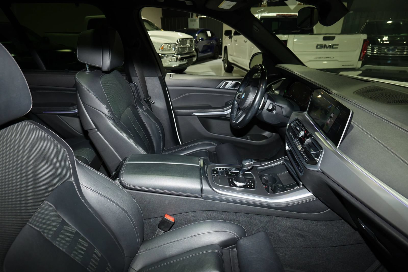 Used 2021 BMW X5 xDrive40i w/ M Sport Package AWD/4WD image 28