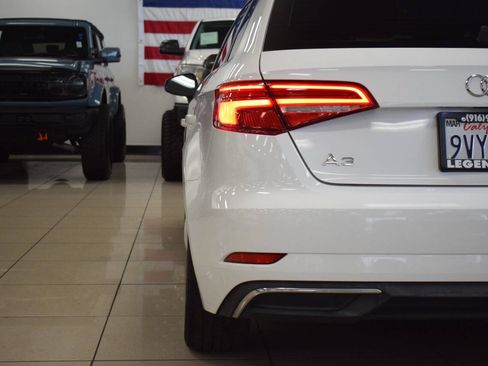 Used 2017 Audi A3 e-tron Premium FWD image 17