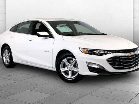 Used 2023 Chevrolet Malibu LT image 1