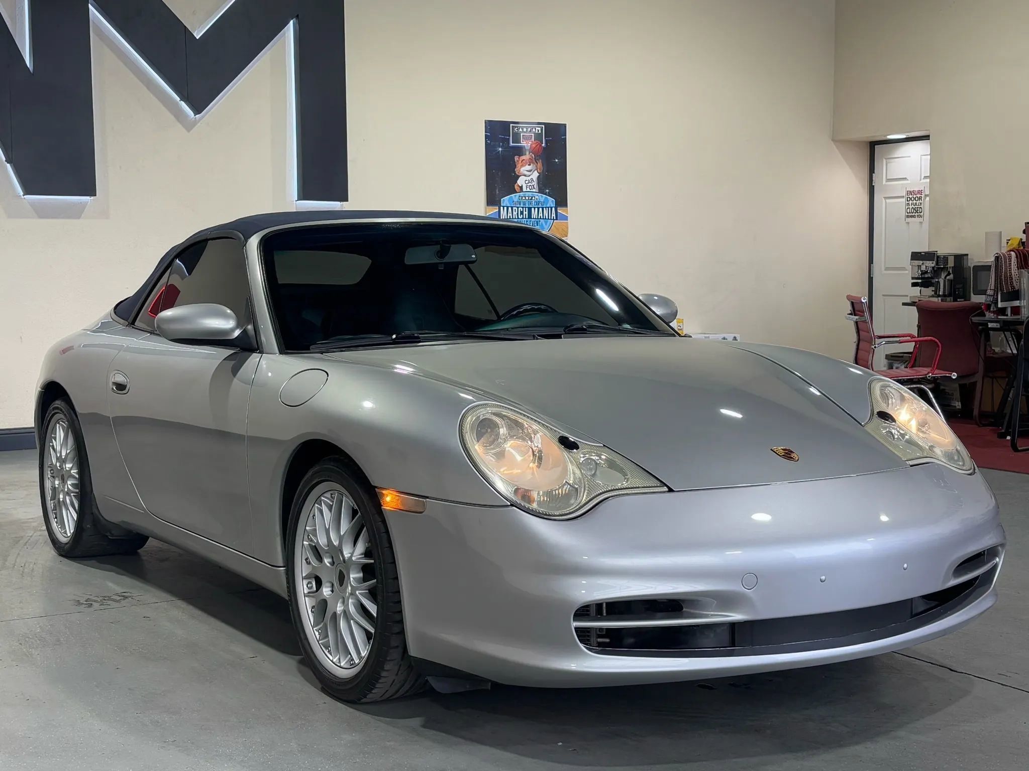 Used 2004 Porsche 911 Cabriolet image 5