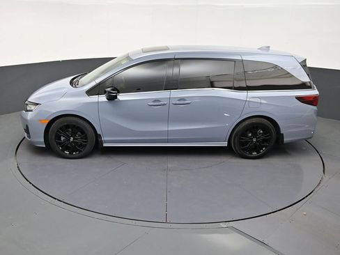 Used 2025 Honda Odyssey Sport-L image 12