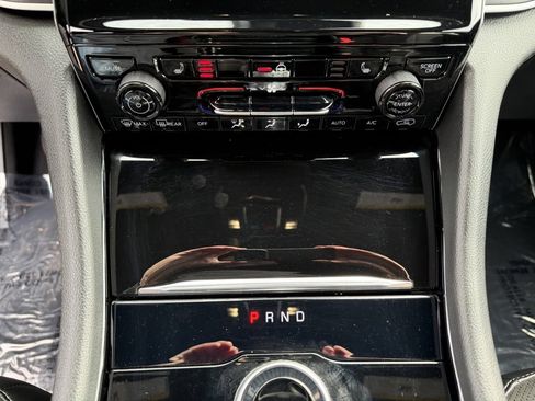 Used 2023 Jeep Grand Cherokee Altitude image 26