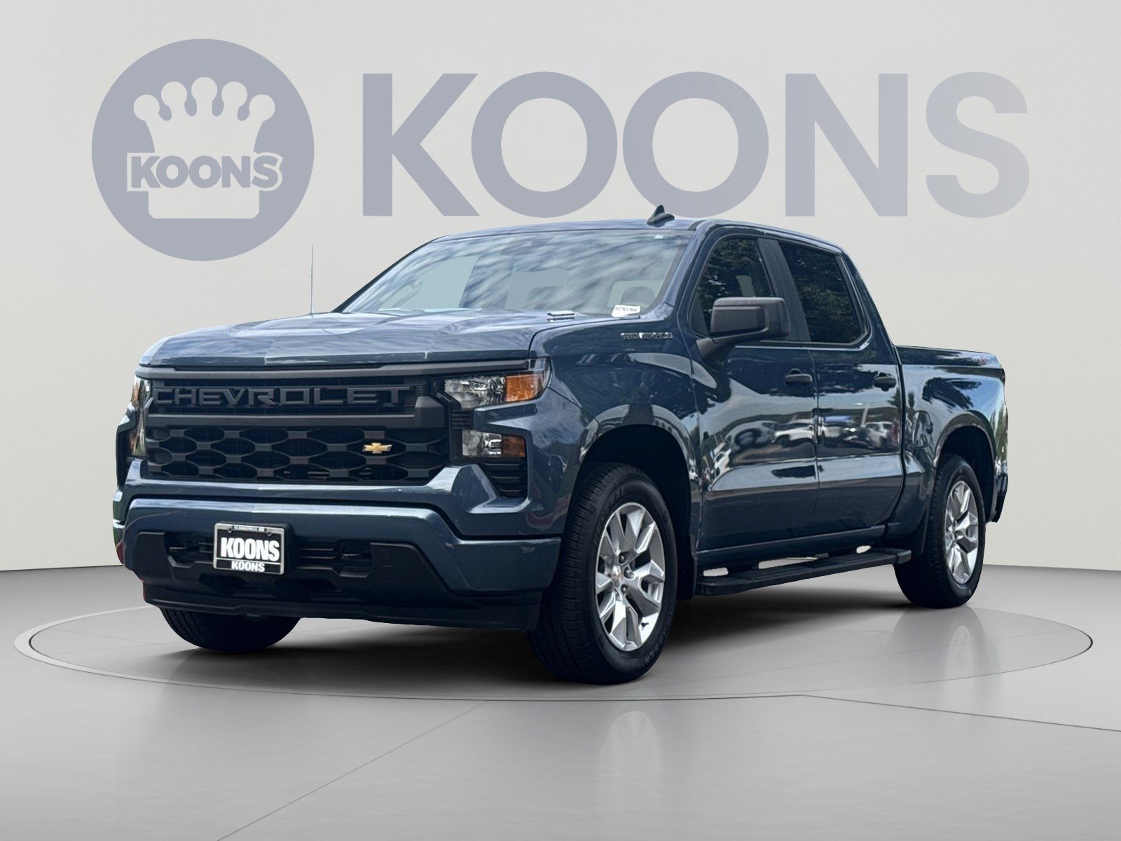 Used 2024 Chevrolet Silverado 1500 Custom AWD/4WD image 1