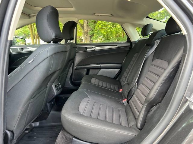 Used 2019 Ford Fusion SE AWD/4WD image 15
