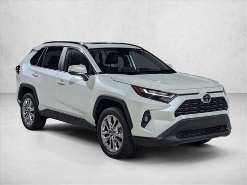 Certified 2025 Toyota RAV4 XLE Premium image 3