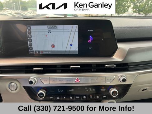 Certified 2024 Kia Telluride S w/ S Sunroof Package AWD/4WD image 39
