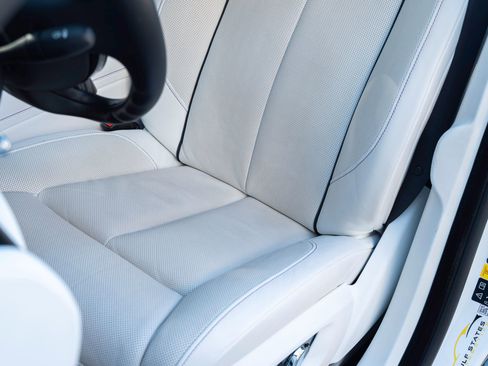 Used 2021 Rolls-Royce Ghost AWD/4WD image 25
