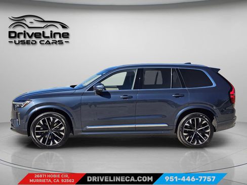 Used 2025 Volvo XC90 B6 Plus image 14