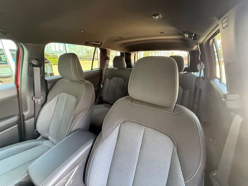 New 2026 Jeep Cherokee Laredo image 28