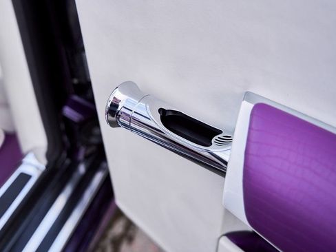 Used 2008 Rolls-Royce Phantom Drophead Coupe RWD image 43