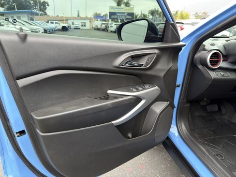 Used 2024 Chevrolet Trax RS FWD image 22