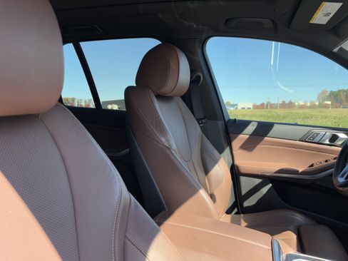 Used 2021 BMW X5 xDrive40i w/ Premium Package image 35