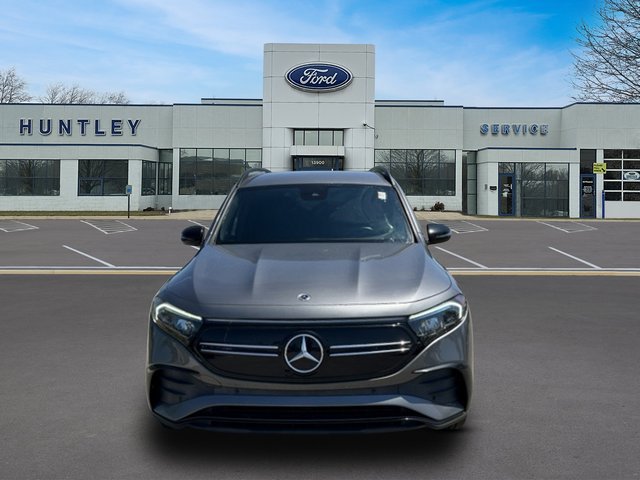 Used 2023 Mercedes-Benz EQB 300 4MATIC image 2