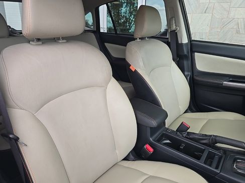 Used 2017 Subaru Crosstrek 2.0i Limited w/ Popular Package #2 image 37