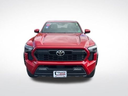 Used 2024 Toyota Tacoma TRD Off-Road image 9