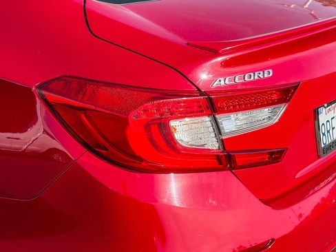 Used 2020 Honda Accord Sport image 8