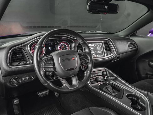 Used 2019 Dodge Challenger R/T Scat Pack RWD image 39