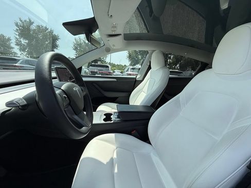 Used 2023 Tesla Model Y Long Range AWD/4WD image 20