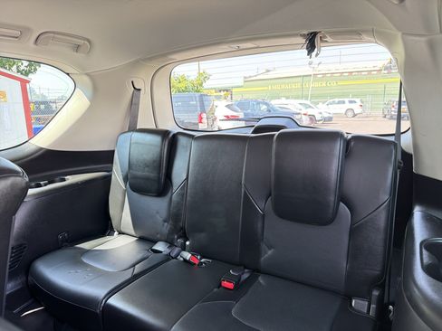 Used 2018 INFINITI QX80 4WD w/ Driver Assistance Package image 13