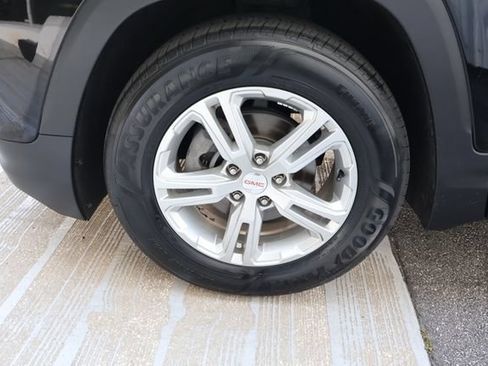Used 2020 GMC Terrain SLE w/ Driver Convenience Package FWD image 11