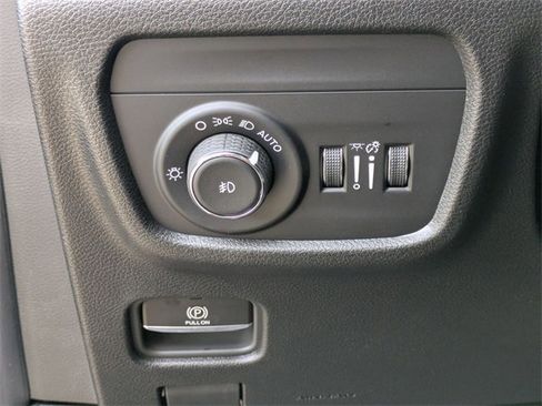 New 2025 Jeep Grand Cherokee L Limited w/ Black Appearance Package image 14