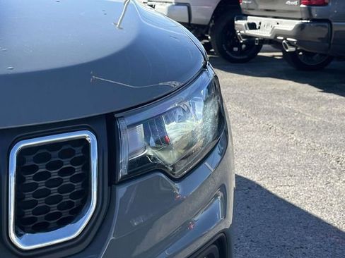 Used 2024 Jeep Compass Latitude image 9