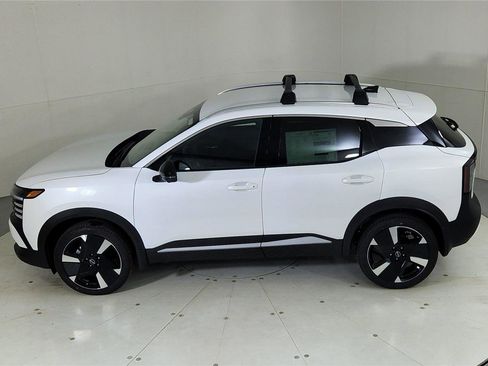 New 2026 Nissan Kicks SR w/ Cold Weather Package image 39