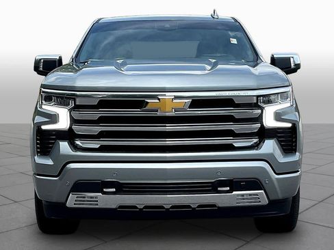 Used 2026 Chevrolet Silverado 1500 High Country w/ High Country Premium Package AWD/4WD image 7