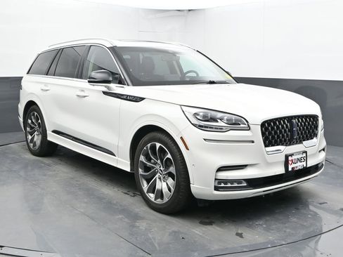 Used 2021 Lincoln Aviator Grand Touring w/ Equipment Group 302A image 3