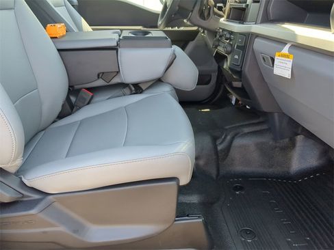 New 2024 Ford F550 4x4 SuperCab Super Duty image 29