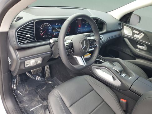 Certified 2026 Mercedes-Benz GLS 450 4MATIC image 20