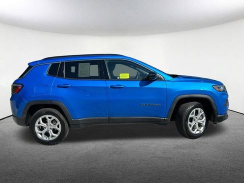 Used 2024 Jeep Compass Latitude AWD/4WD image 14