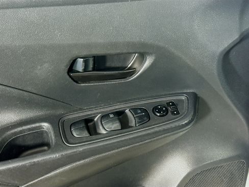 Used 2020 Nissan Versa S image 24