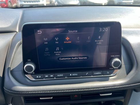 Used 2025 Nissan Rogue SV AWD/4WD image 20