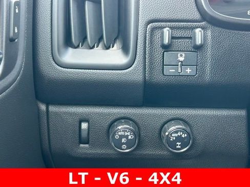 Used 2021 Chevrolet Colorado LT w/ Redline Special Edition image 19