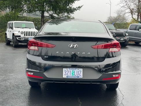 Used 2019 Hyundai Elantra SE w/ Cargo Package image 4