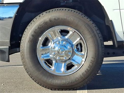 Used 2024 RAM 2500 Tradesman w/ Chrome Appearance Group image 8