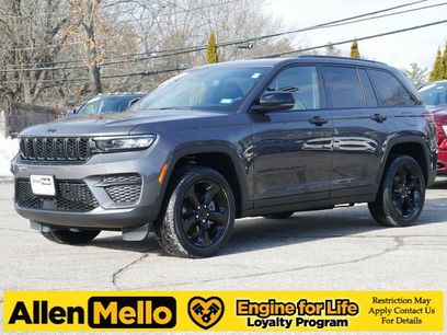 Used 2024 Jeep Grand Cherokee Altitude