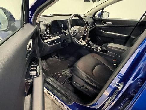 Used 2023 Kia Sportage EX FWD image 17