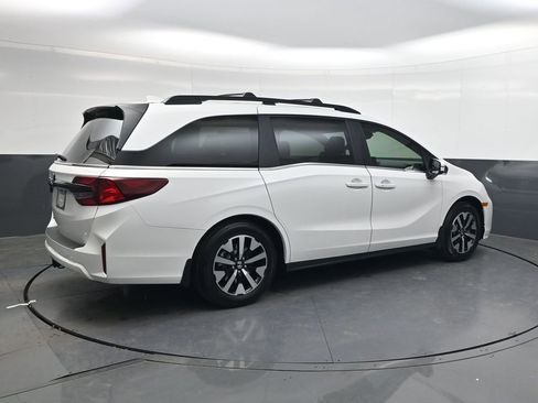 New 2026 Honda Odyssey EX-L image 4