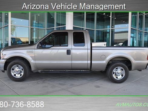 Used 2005 Ford F250 XLT RWD image 2