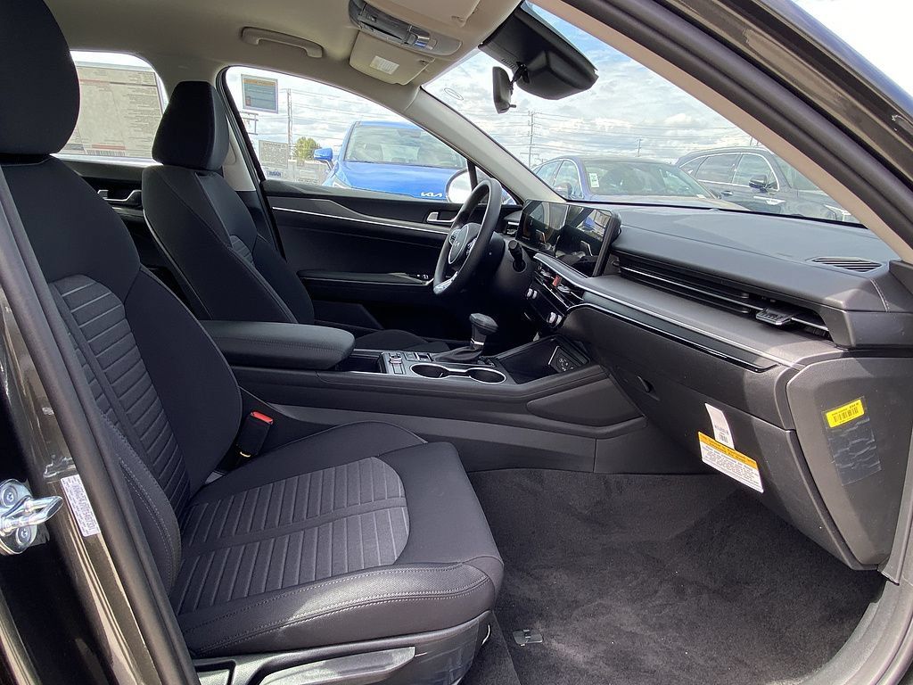 New 2026 Kia K5 LXS FWD image 23