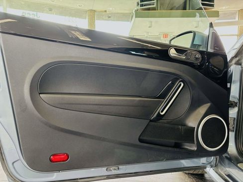Used 2019 Volkswagen Beetle 2.0T Final Edition SEL FWD image 27