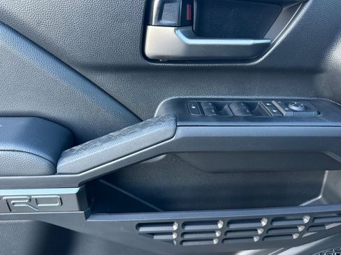 New 2025 Toyota Tacoma TRD Off-Road AWD/4WD image 12