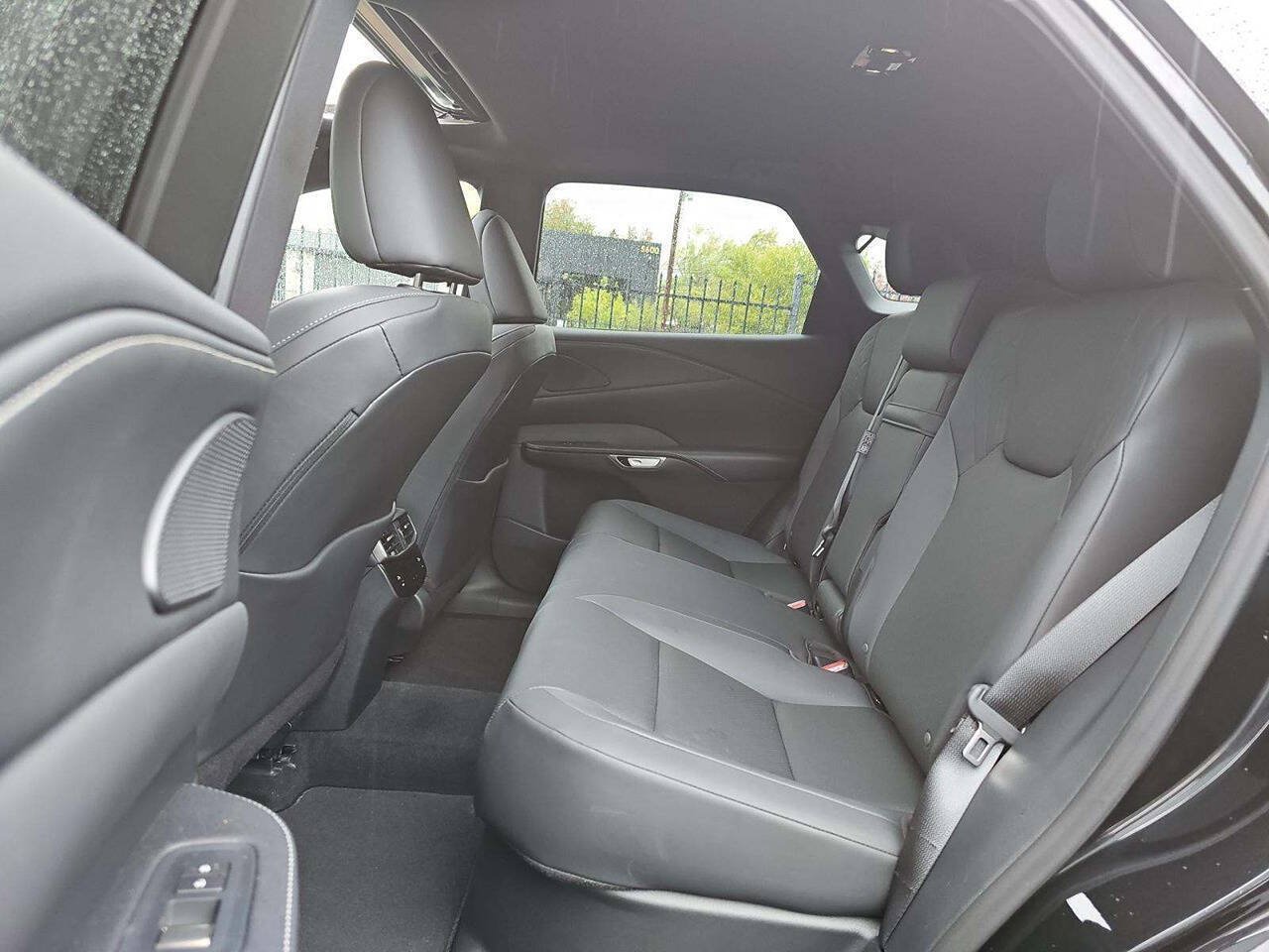 Used 2023 Lexus RX 350 Premium w/ Accessory Package (Z1) FWD image 8