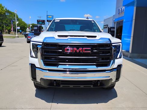 New 2026 GMC Sierra 2500 Pro w/ Max Trailering Package AWD/4WD image 14