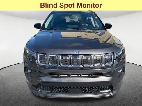 Used 2022 Jeep Compass Latitude image 4